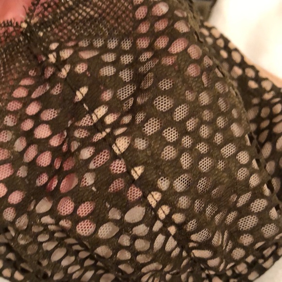 Stunning Victoria Secrets lace bra💚 - Picture 4 of 6